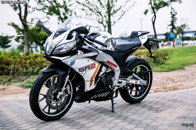 Illustration for article titled Mass Effect Makes for a Cool Custom Motorcycle